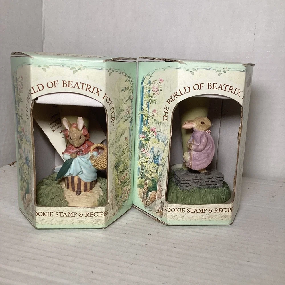 Vintage 1997 Beatrix Potter Cookie Stamps Mrs Rabbit Benjamin Bunny Set of 2